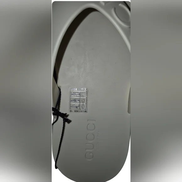 Gucci White Flip Flops - Picture 3 of 10
